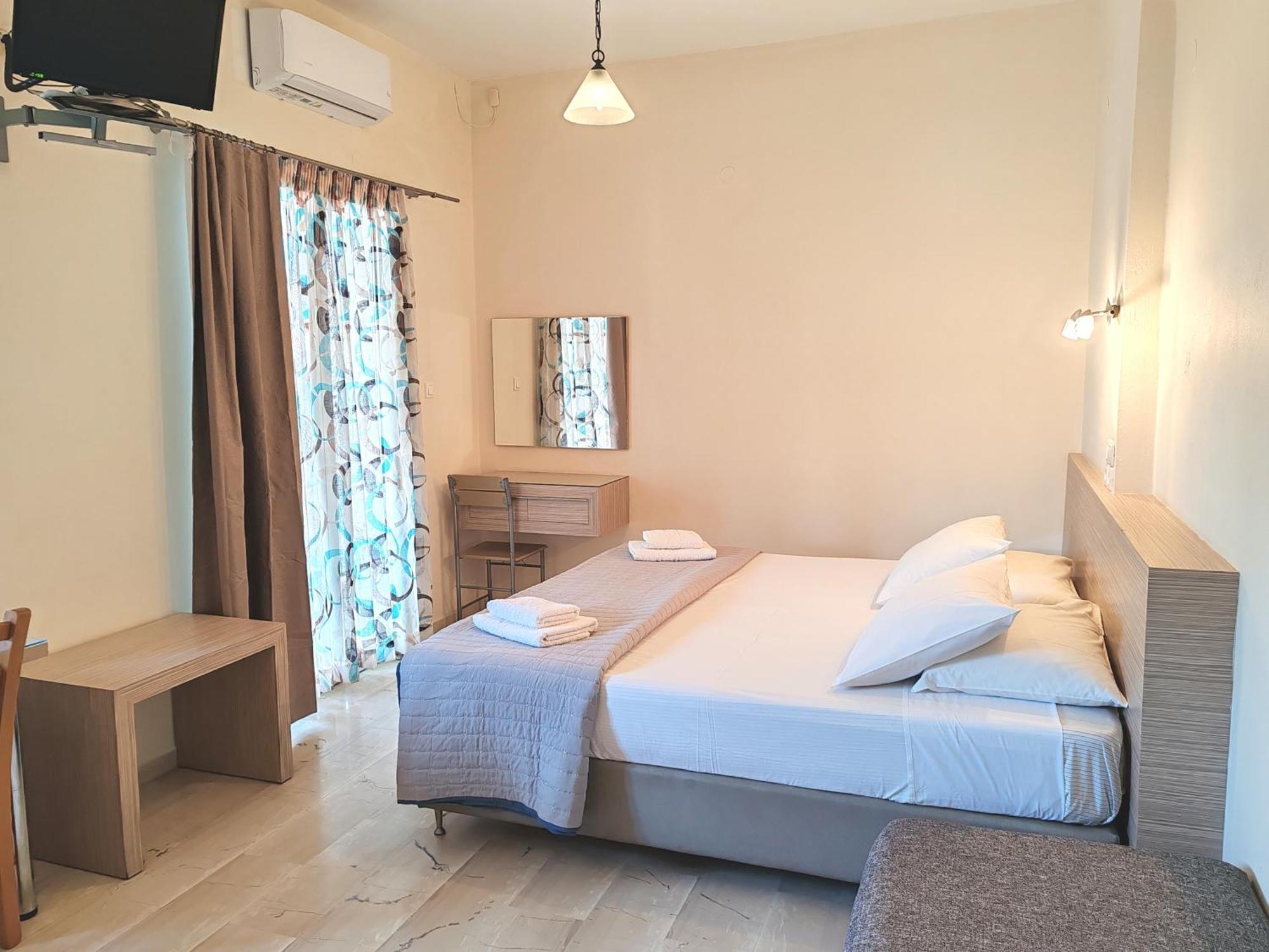Angelica Studios And Apartments Agia Marina Exterior foto